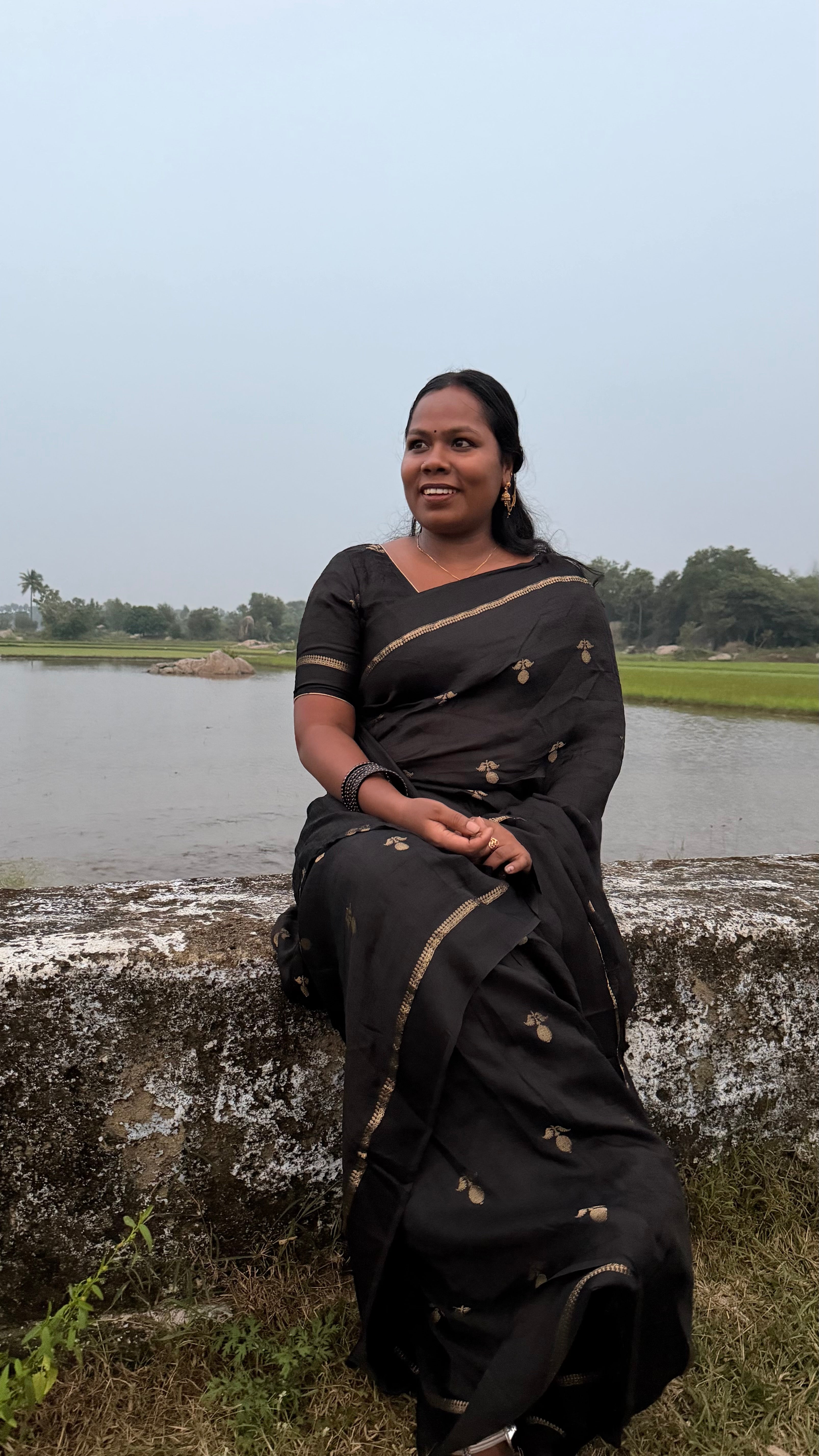 Premium Viscose saree black