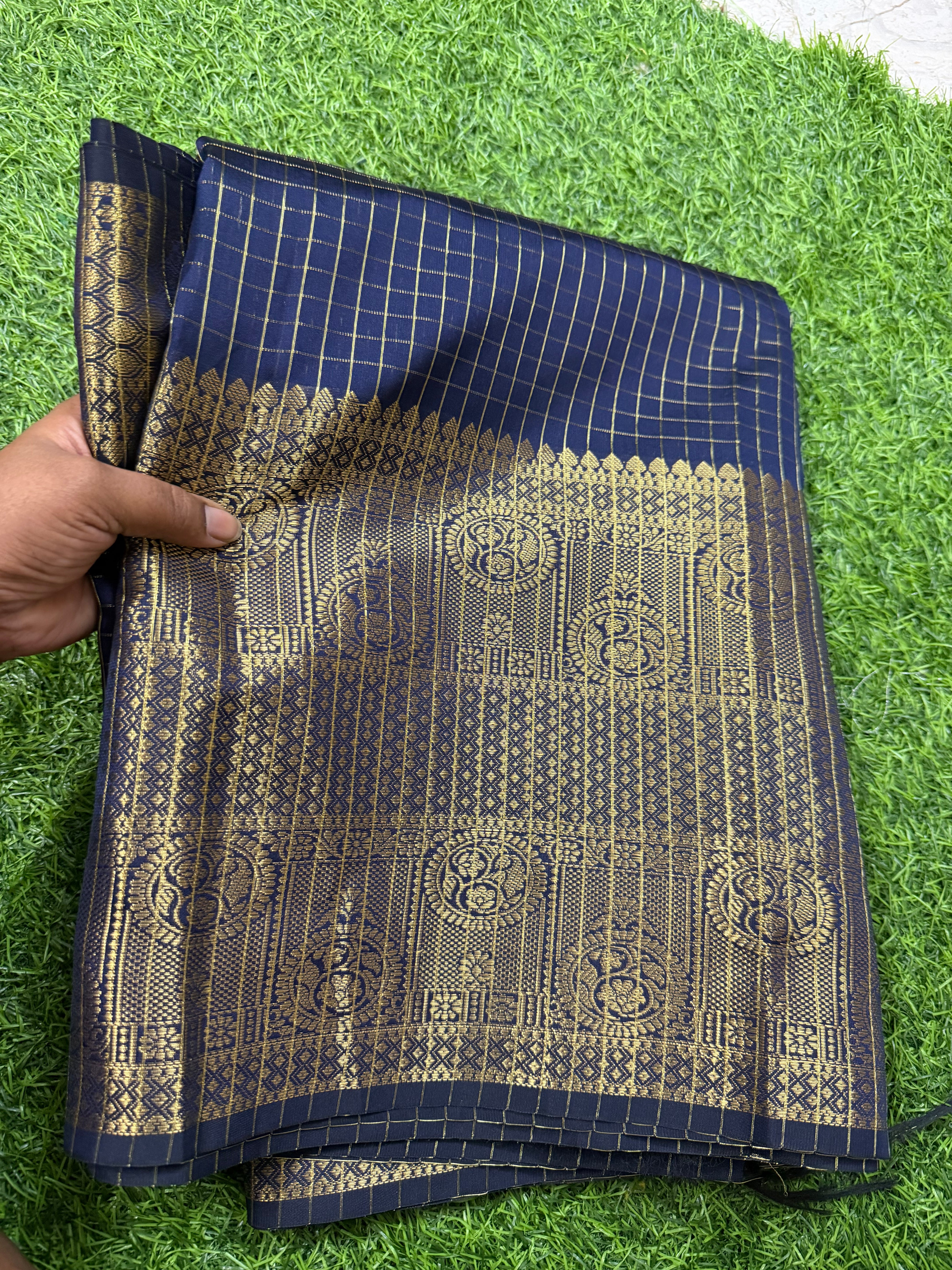 Flat 50% offer saree