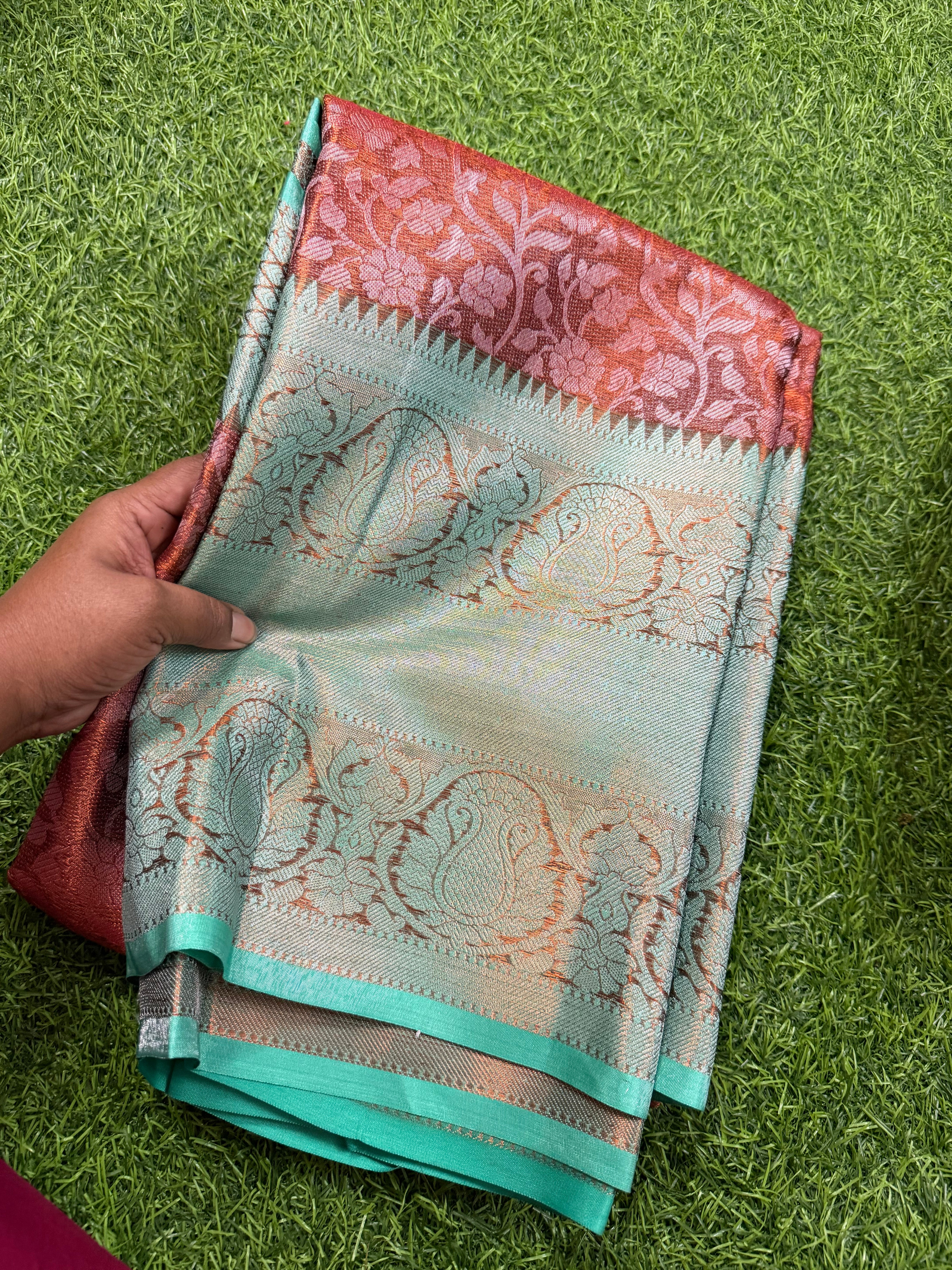 Flat 50% offersaree